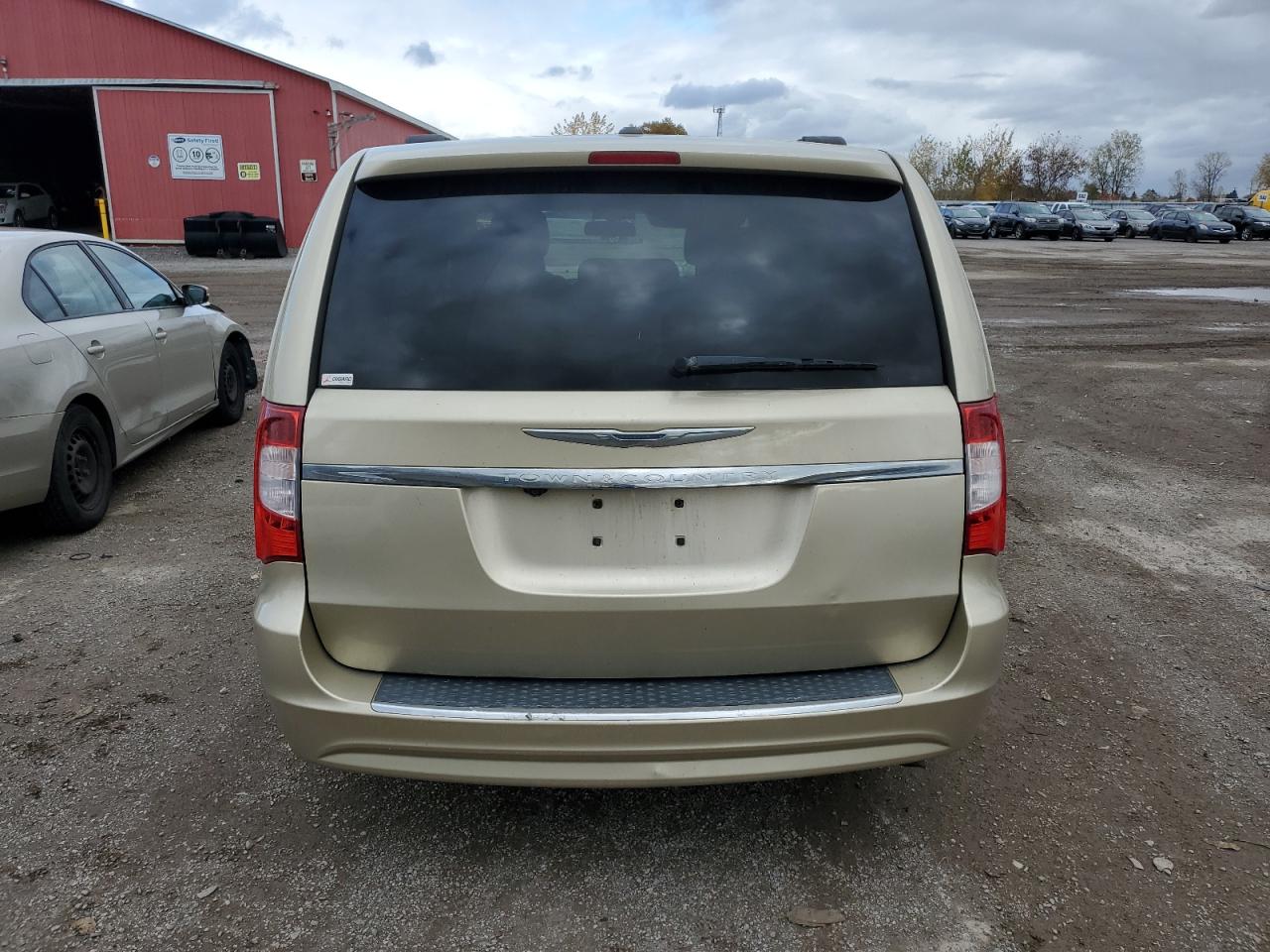 CHRYSLER TOWN & COUNTRY TOURING