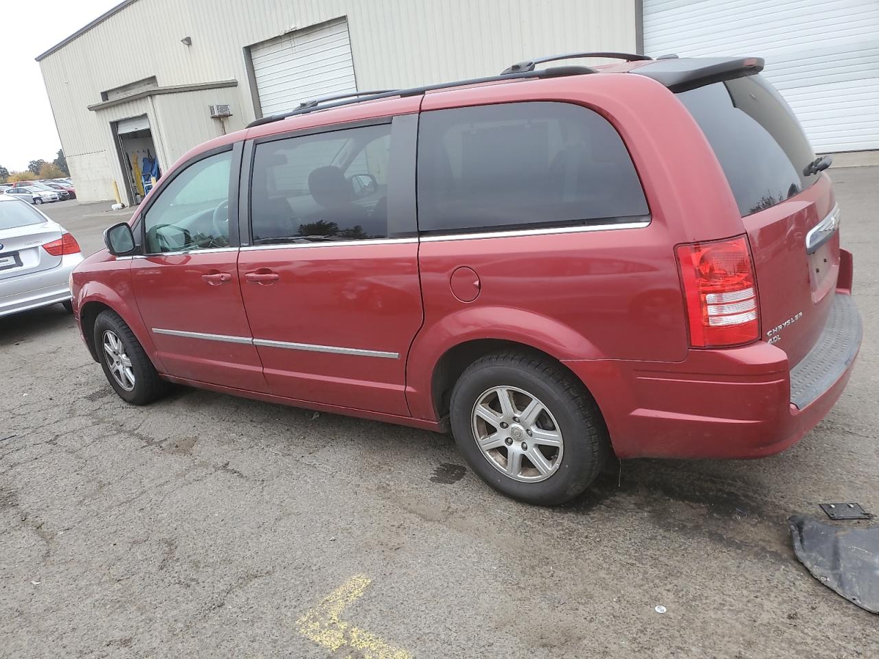 CHRYSLER TOWN & COUNTRY TOURING