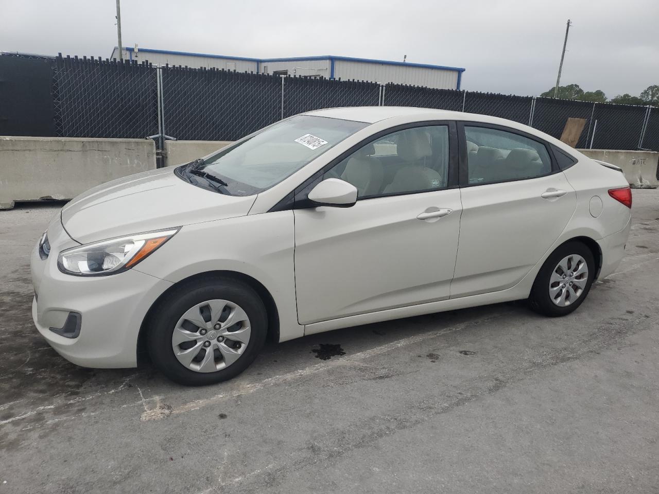 HYUNDAI ACCENT SE