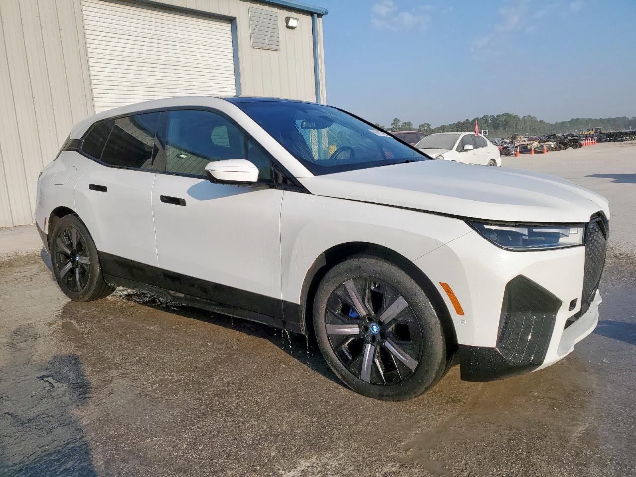 BMW IX XDRIVE50