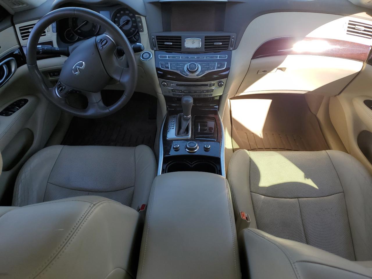 INFINITI M37 X