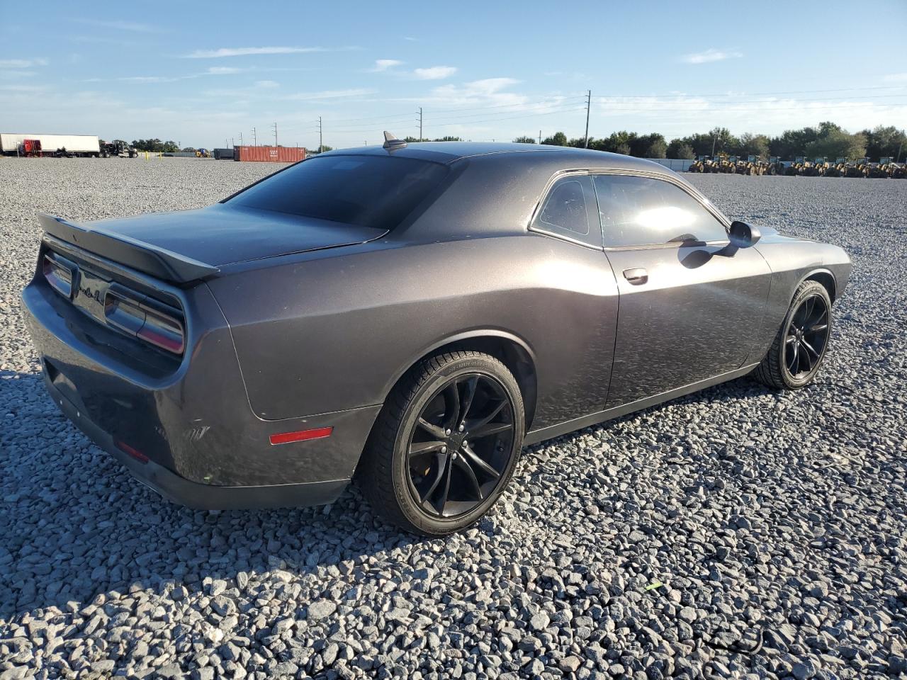 DODGE CHALLENGER SXT