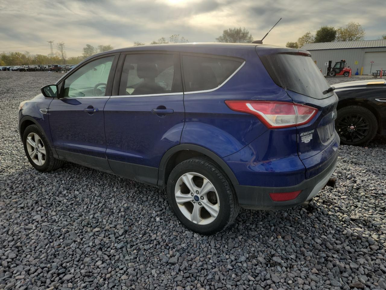 FORD ESCAPE SE