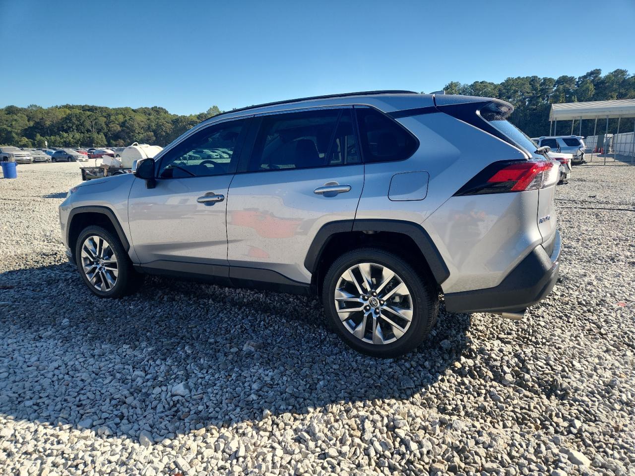 TOYOTA RAV4 XLE PREMIUM