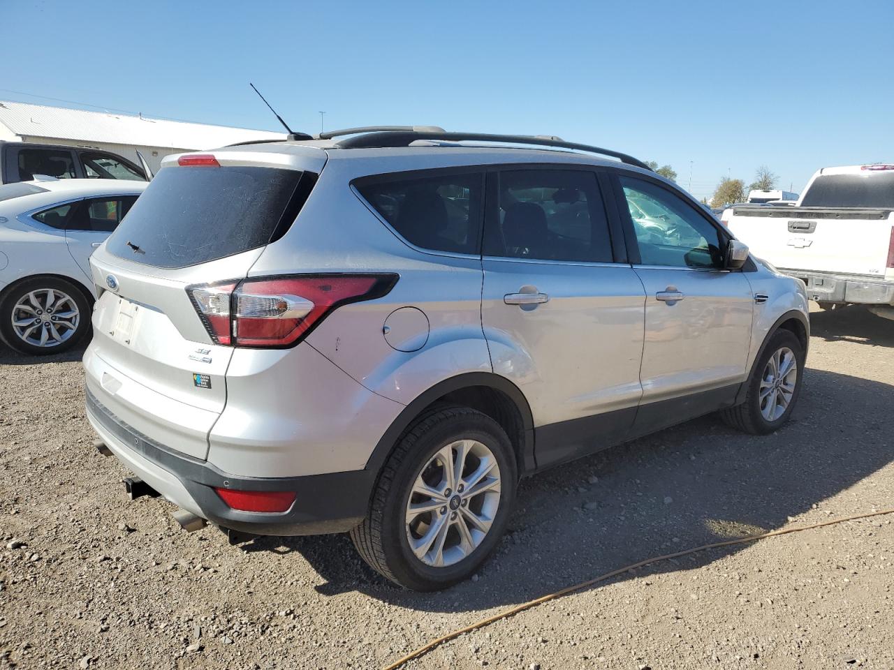 FORD ESCAPE SE
