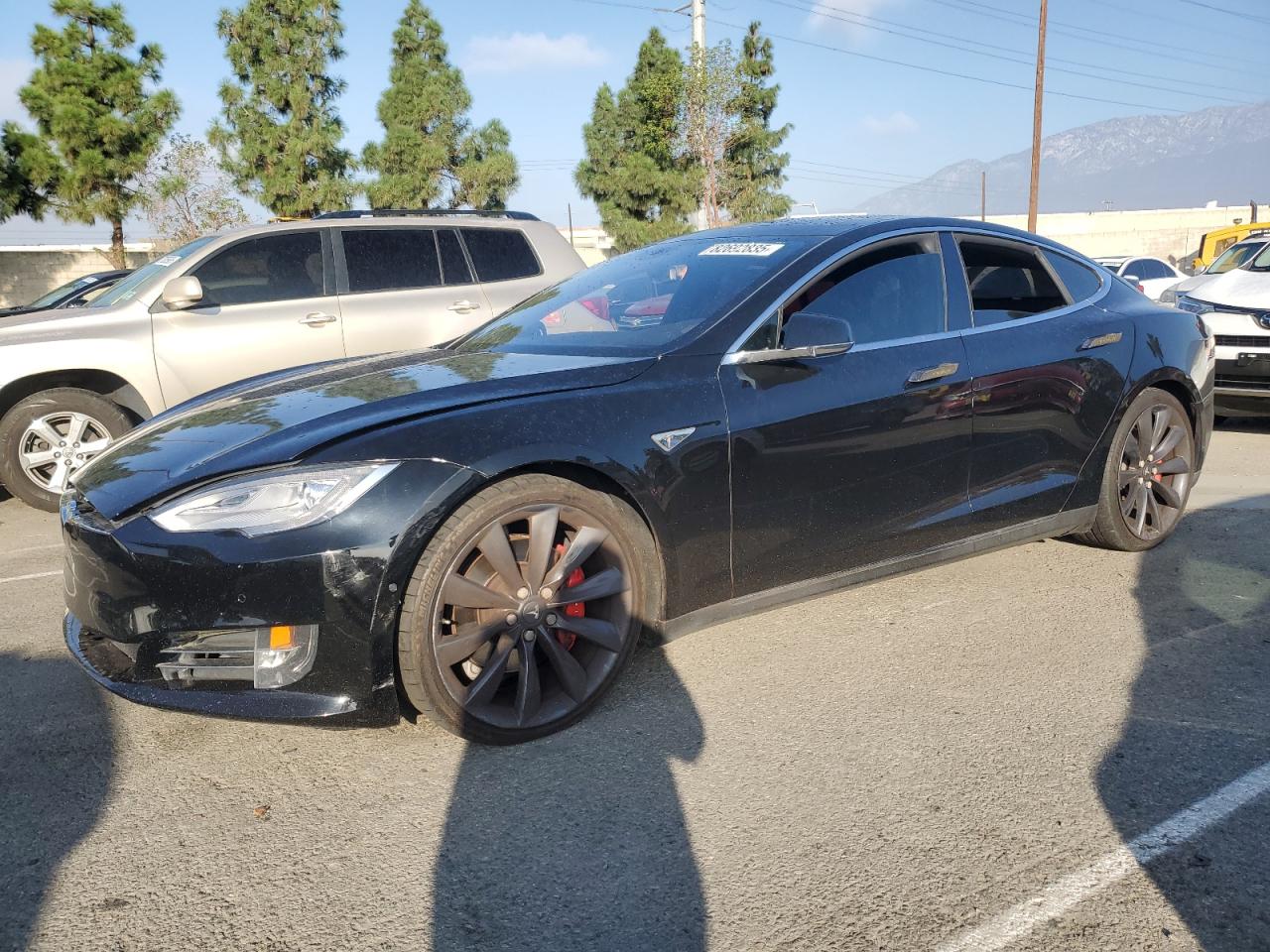 TESLA MODEL S 85D