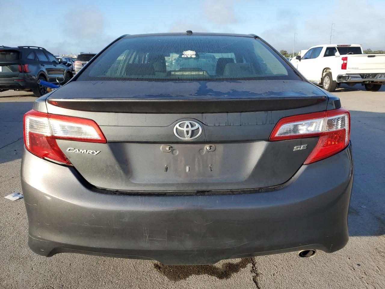 TOYOTA CAMRY BASE