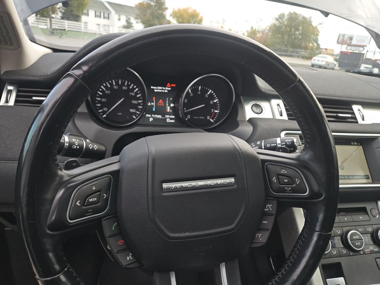 LAND ROVER RANGE ROVER PURE PREMIUM