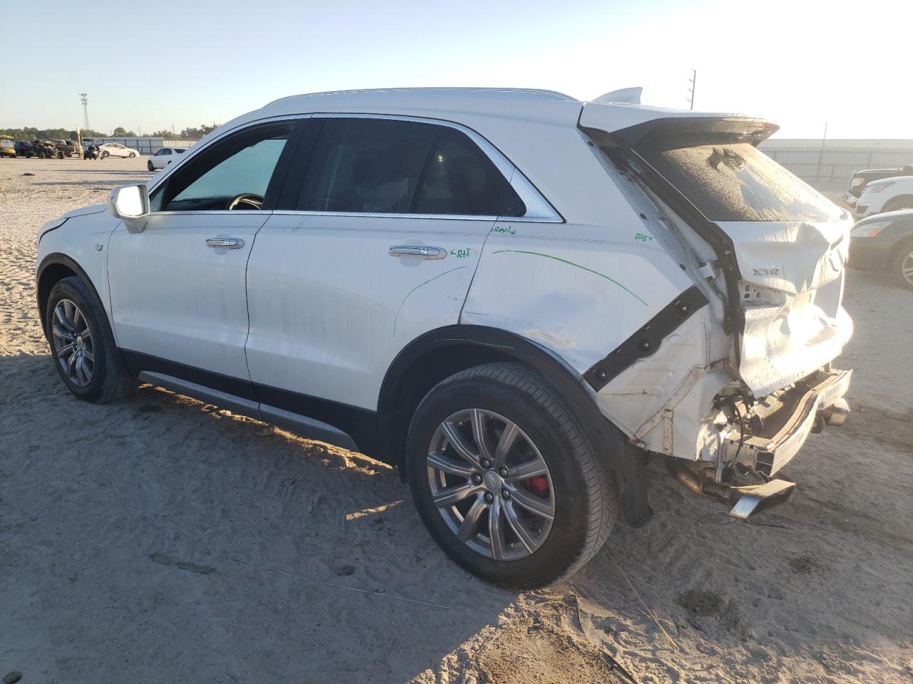 Lot #3309286624 2019 CADILLAC XT4 PREMIU