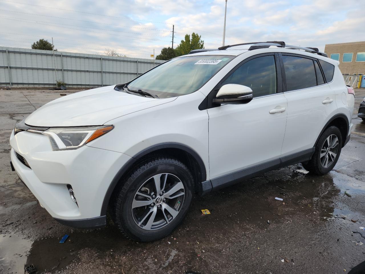 TOYOTA RAV4 XLE