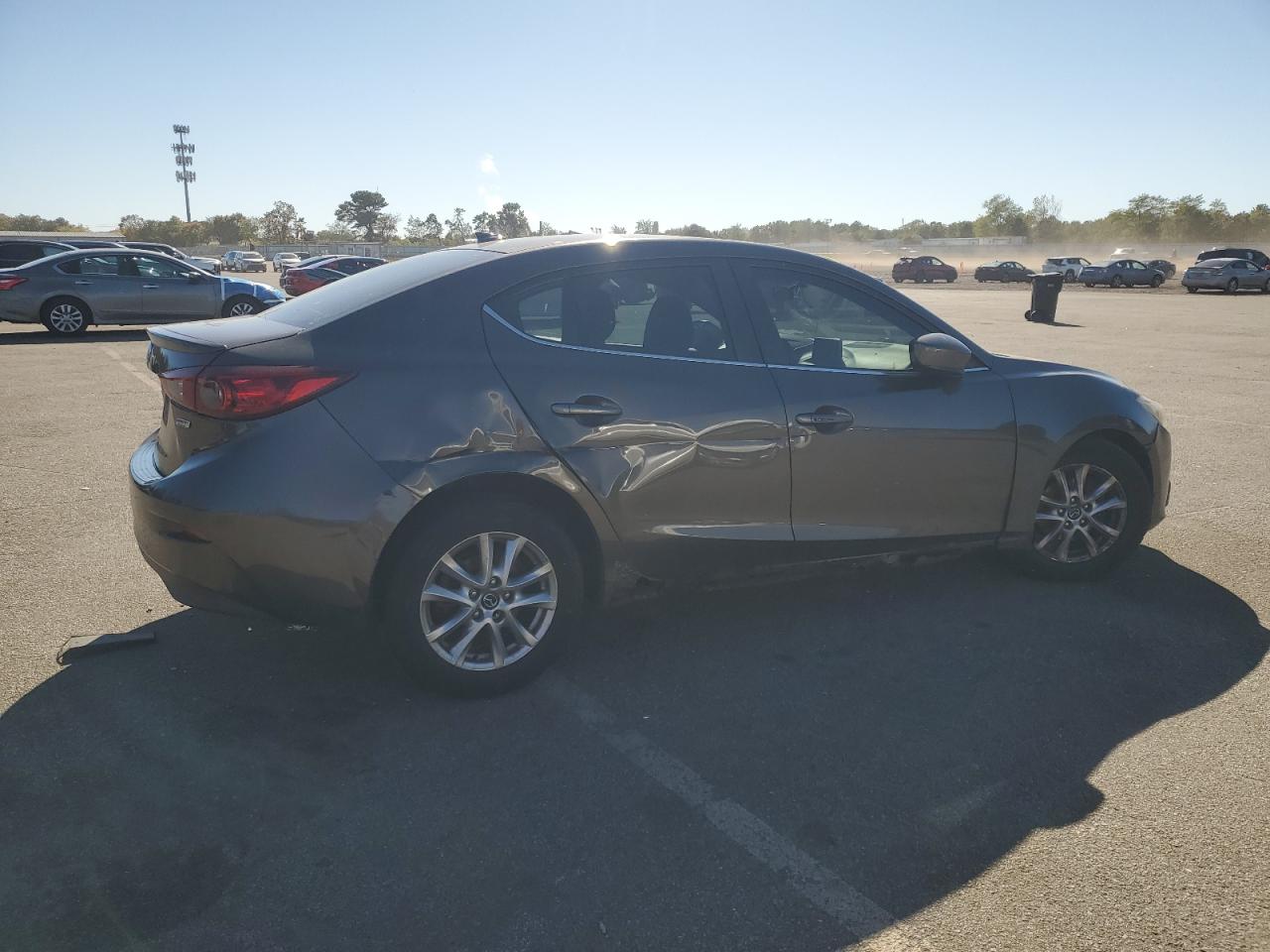 MAZDA 3 GRAND TOURING