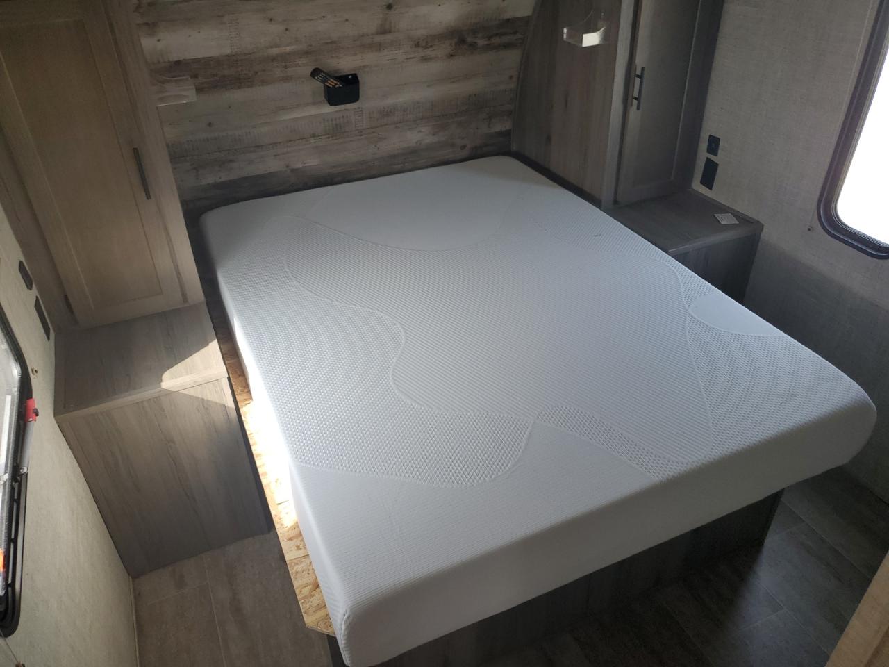 Lot #3290424831 2020 KING GULF STREA