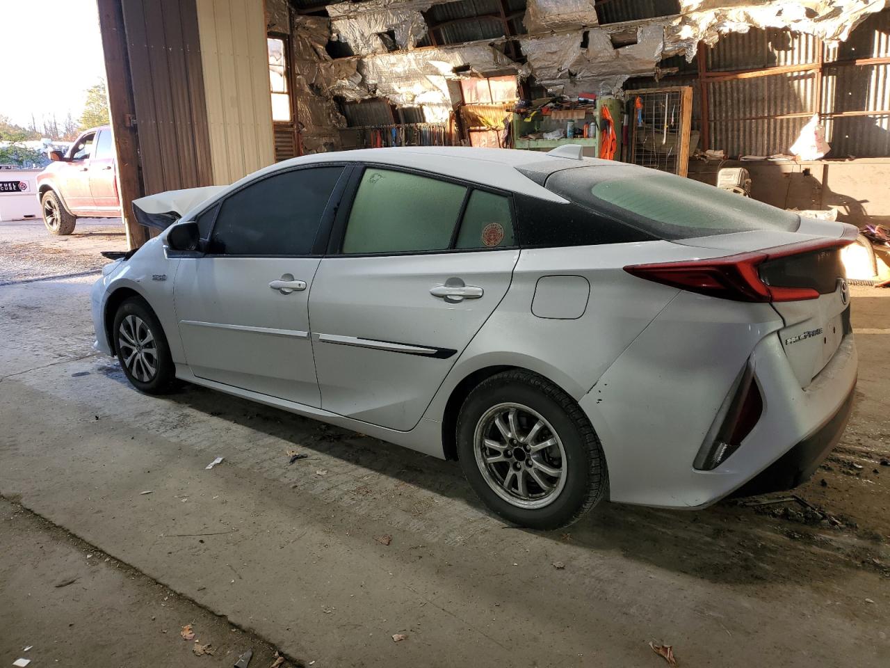 TOYOTA PRIUS PRIME LE