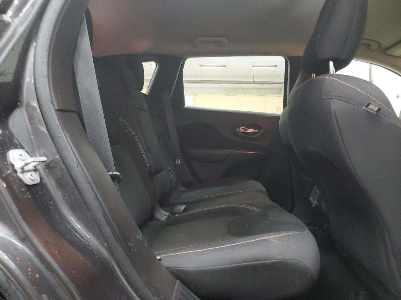 JEEP GRAND CHEROKEE LATITUDE