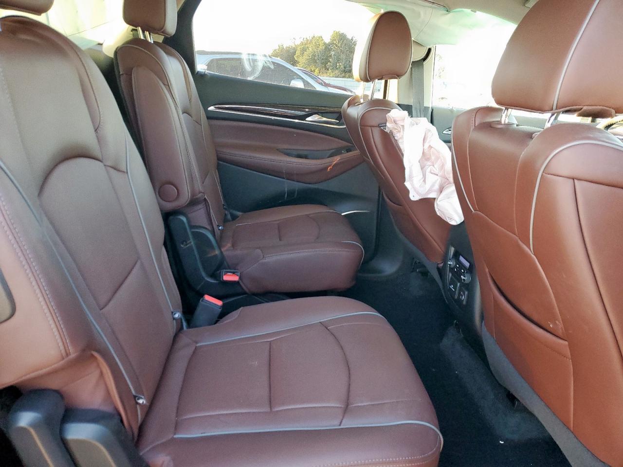 BUICK ENCLAVE AVENIR