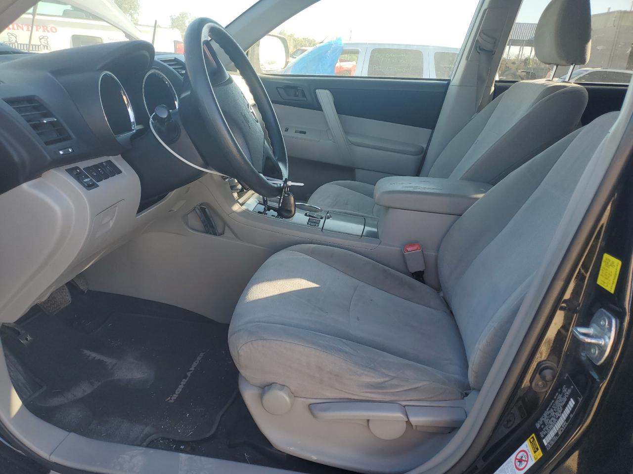 TOYOTA HIGHLANDER BASE