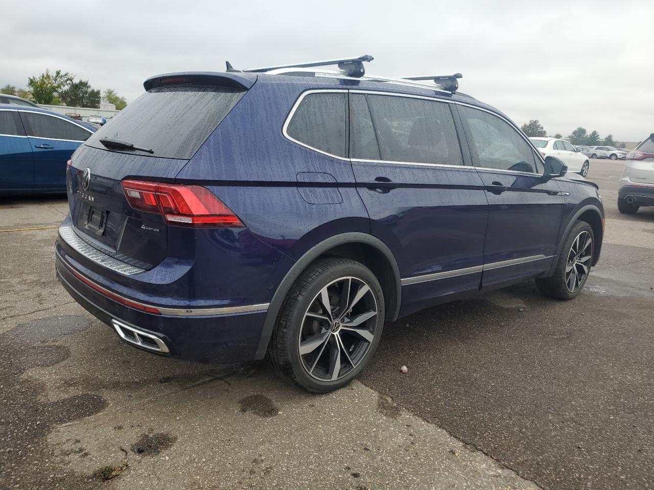 VOLKSWAGEN TIGUAN SEL R-LINE