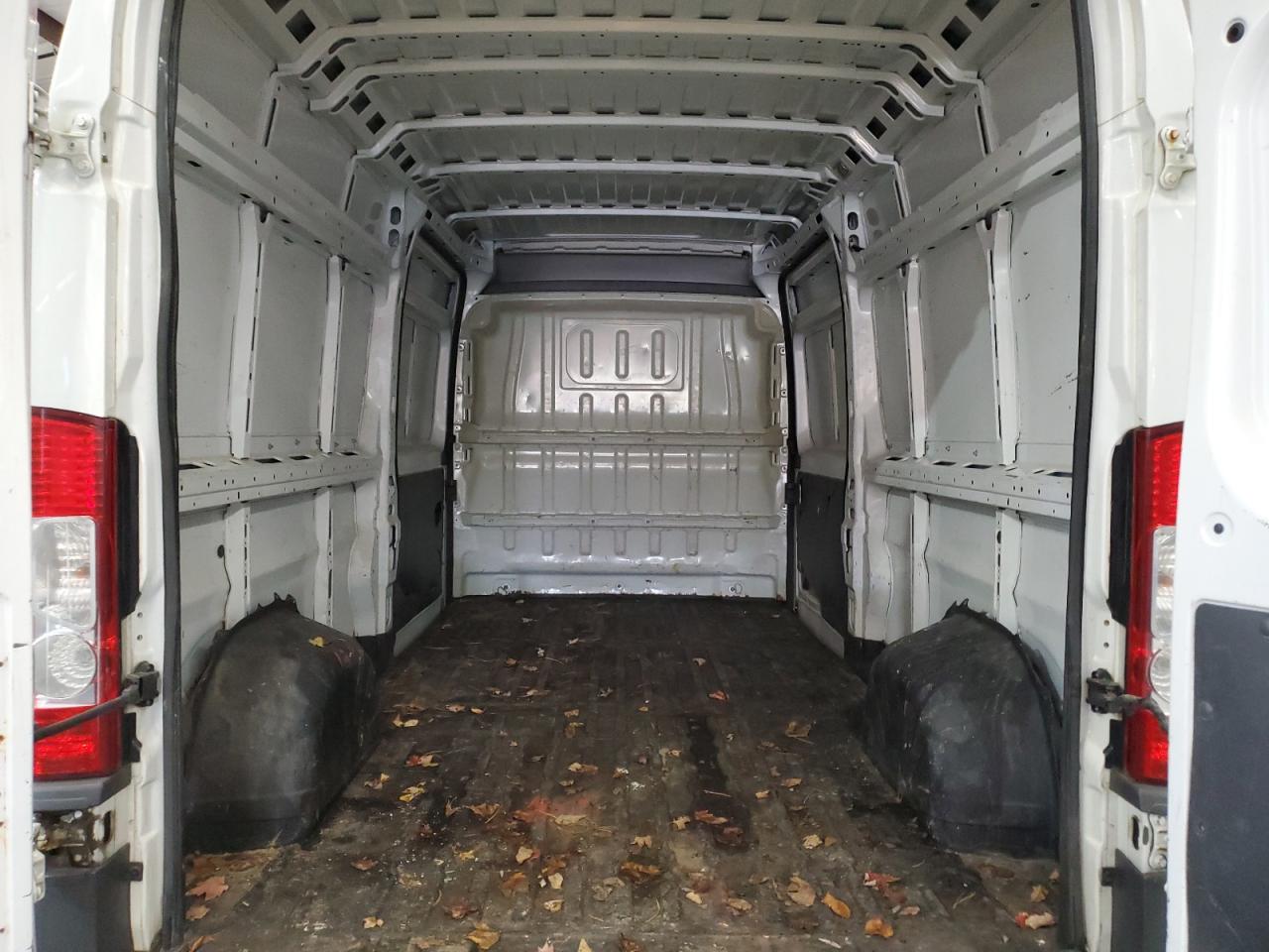 RAM PROMASTER 2500 HIGH