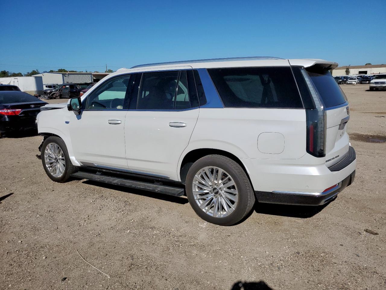CADILLAC ESCALADE PREMIUM LUXURY