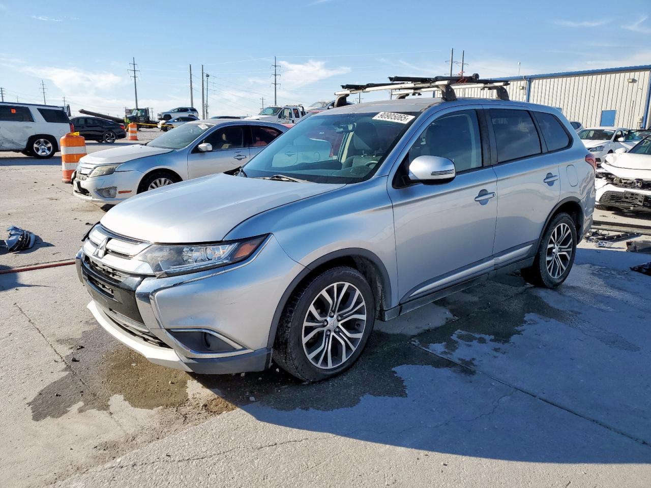 Lot #3284167552 2017 MITSUBISHI OUTLANDER