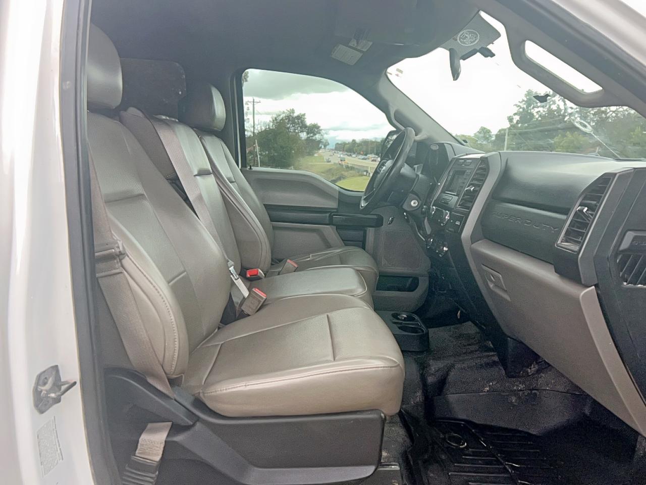 FORD F-350 SUPER DUTY