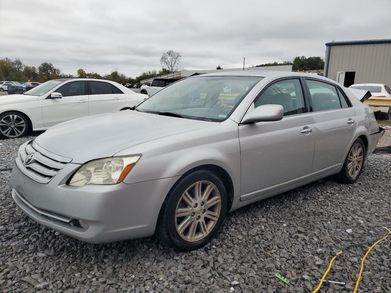 Lot #3281631384 2006 TOYOTA AVALON