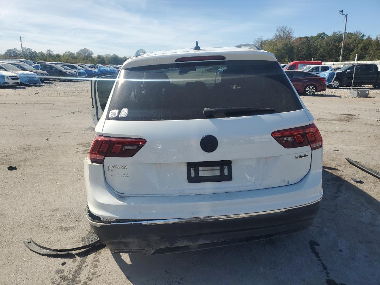 VOLKSWAGEN TIGUAN SE