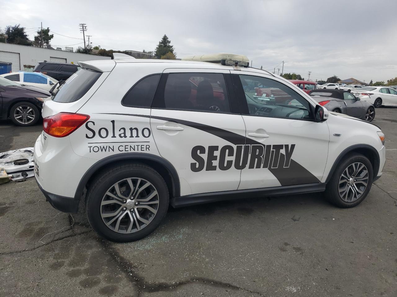 MITSUBISHI OUTLANDER ES