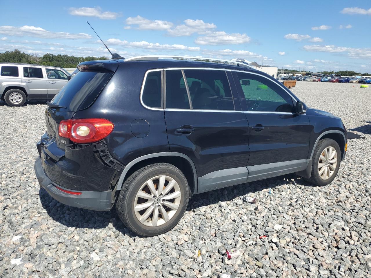 VOLKSWAGEN TIGUAN S