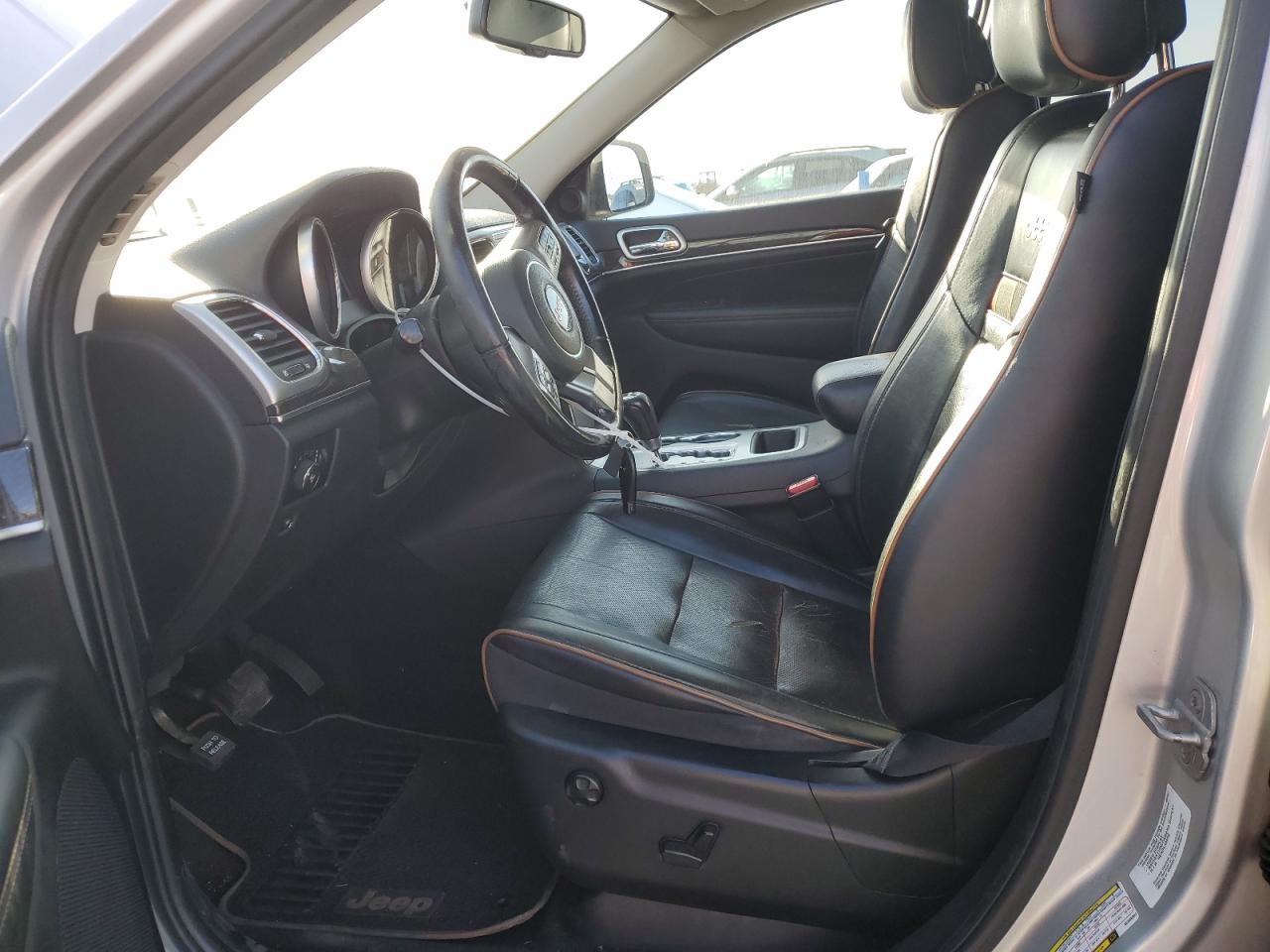 JEEP GRAND CHEROKEE LAREDO