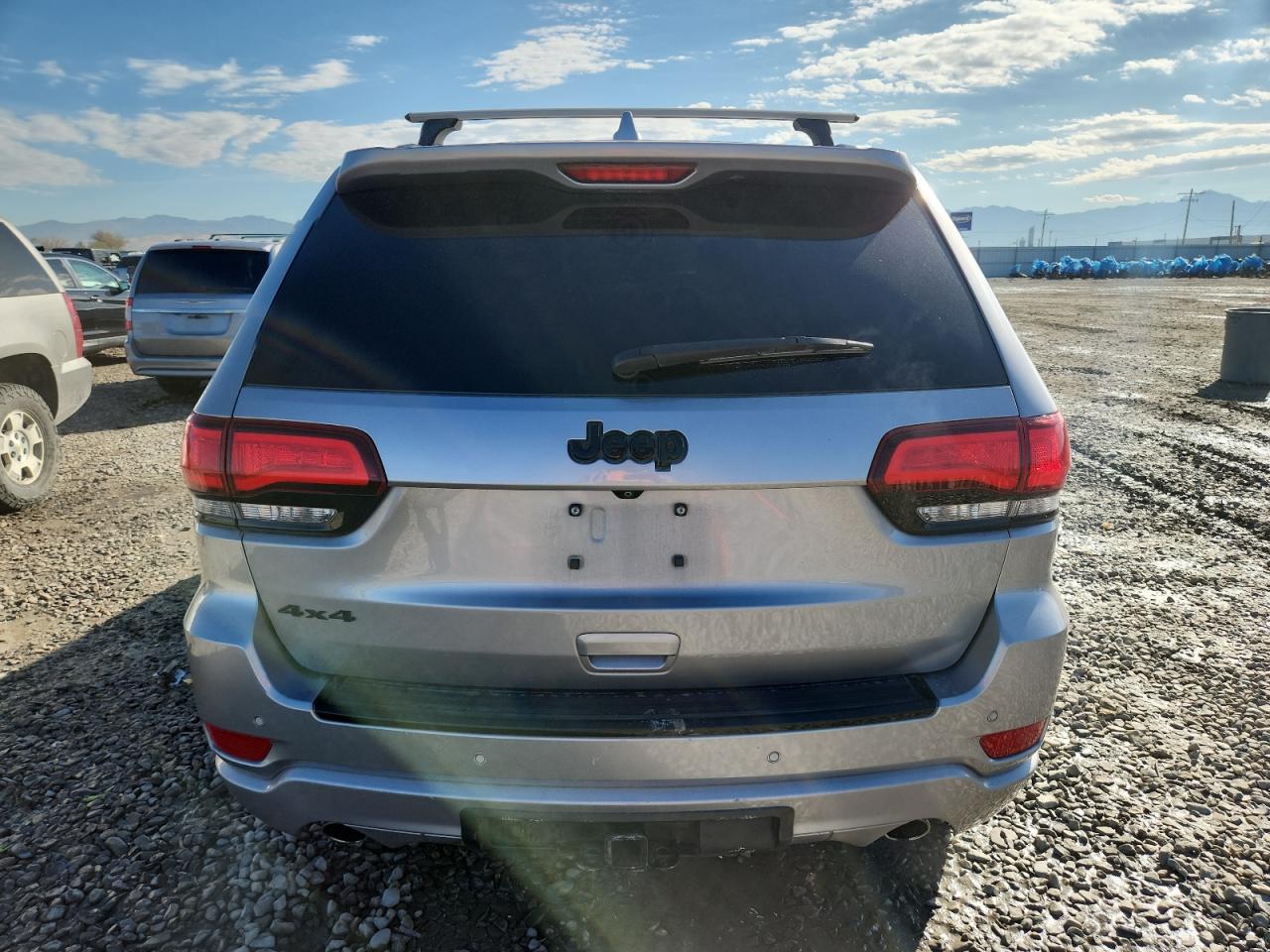 JEEP GRAND CHEROKEE LAREDO