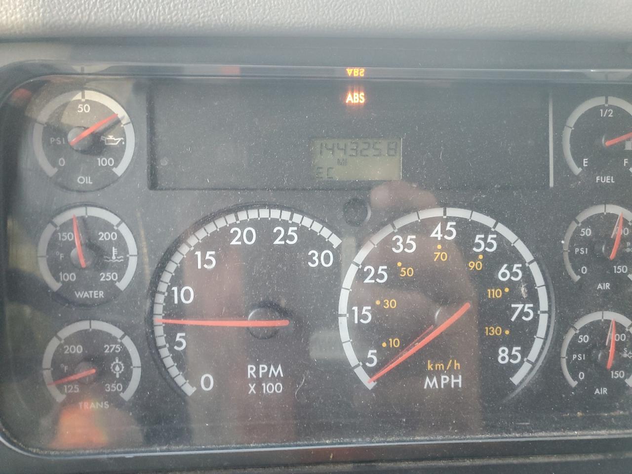 Lot #3256344373 2009 THOMAS SAF-T-LINER HDX