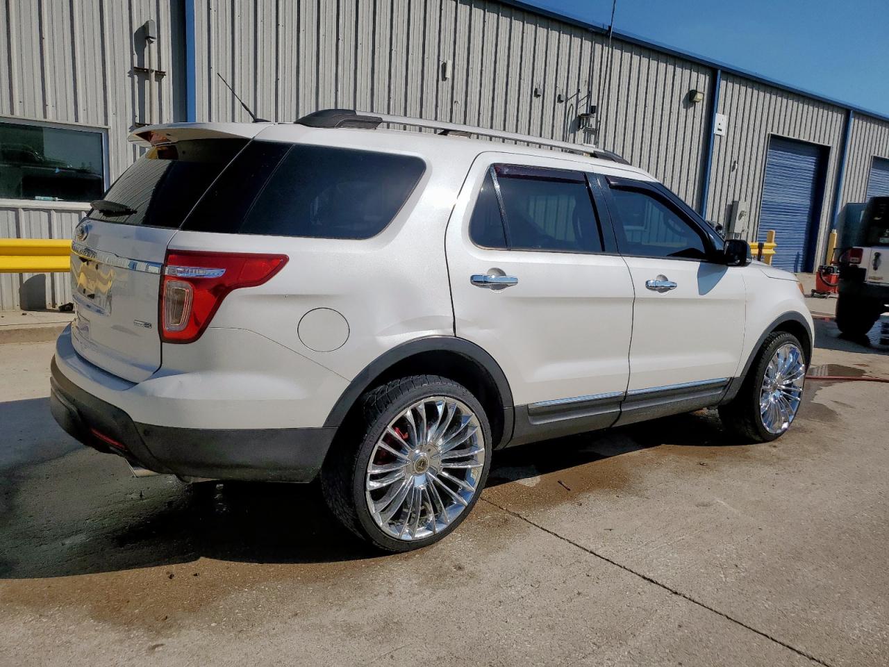 FORD EXPLORER XLT