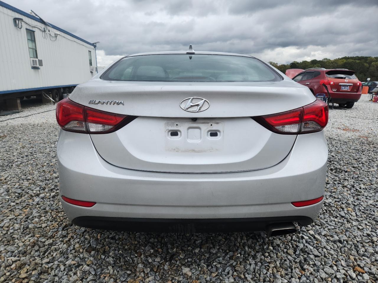 HYUNDAI ELANTRA SE