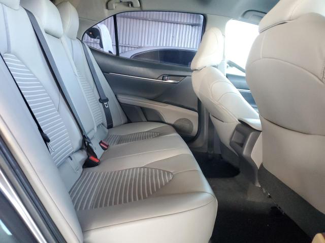 2018 TOYOTA CAMRY L - 4T1B11HK2JU025831