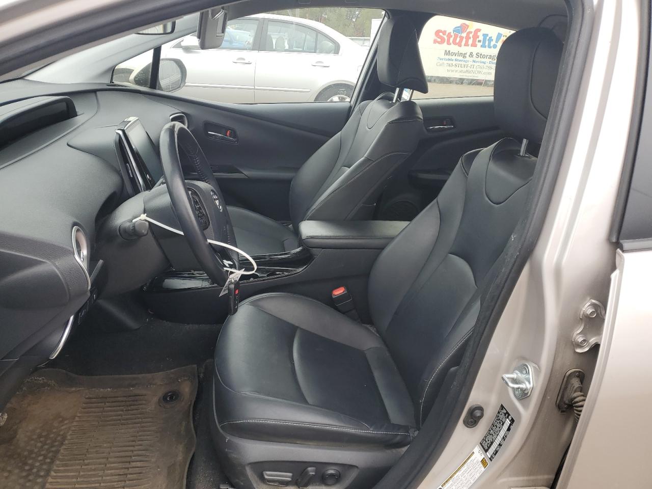 TOYOTA PRIUS PRIME LE