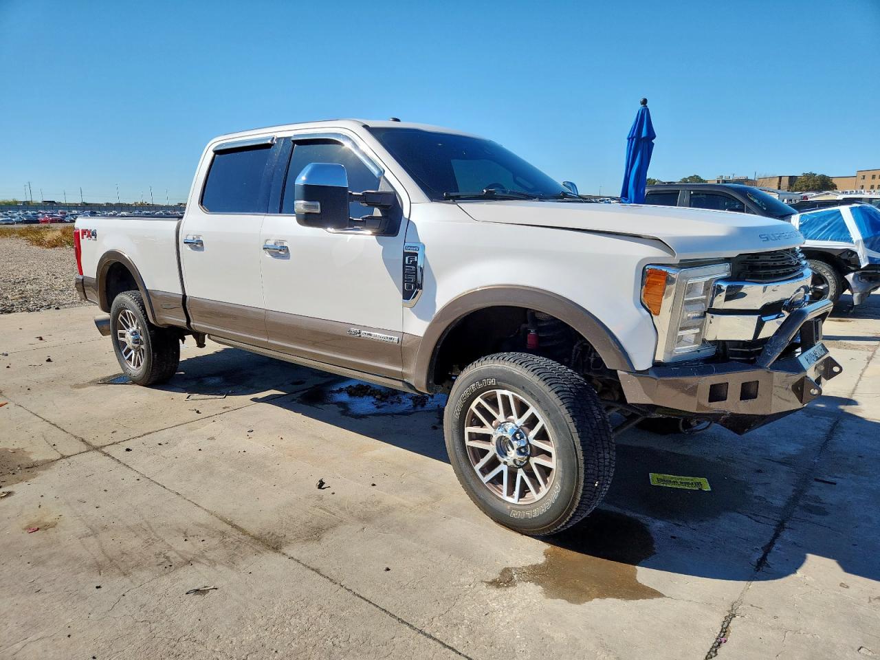 FORD F-250 SUPER DUTY