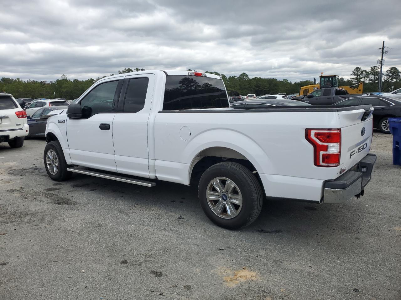 FORD F-150 SUPER CAB