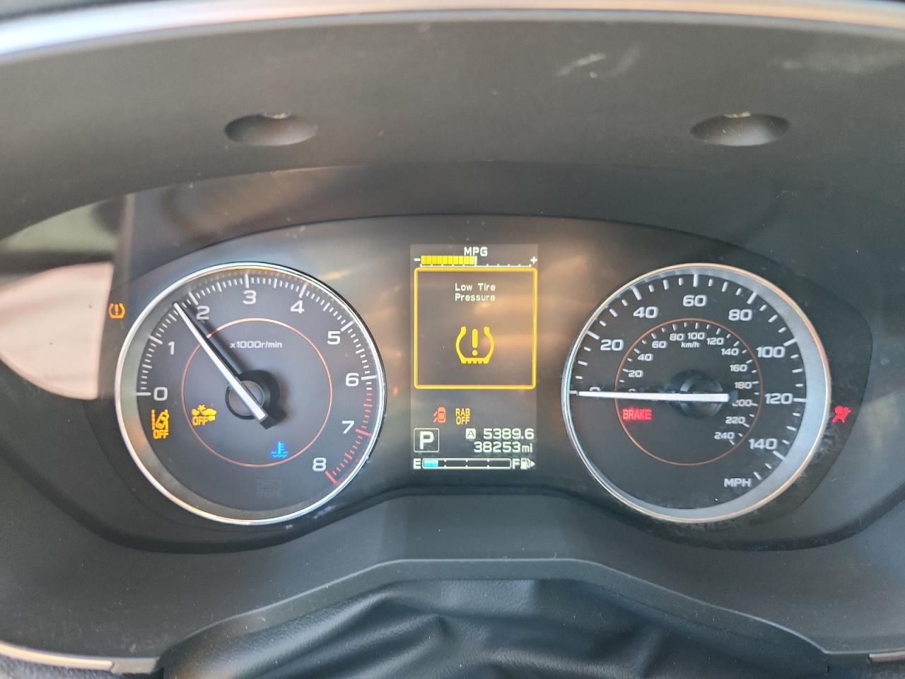 SUBARU CROSSTREK LIMITED