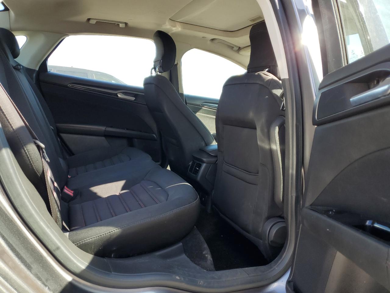 FORD FUSION SE HYBRID