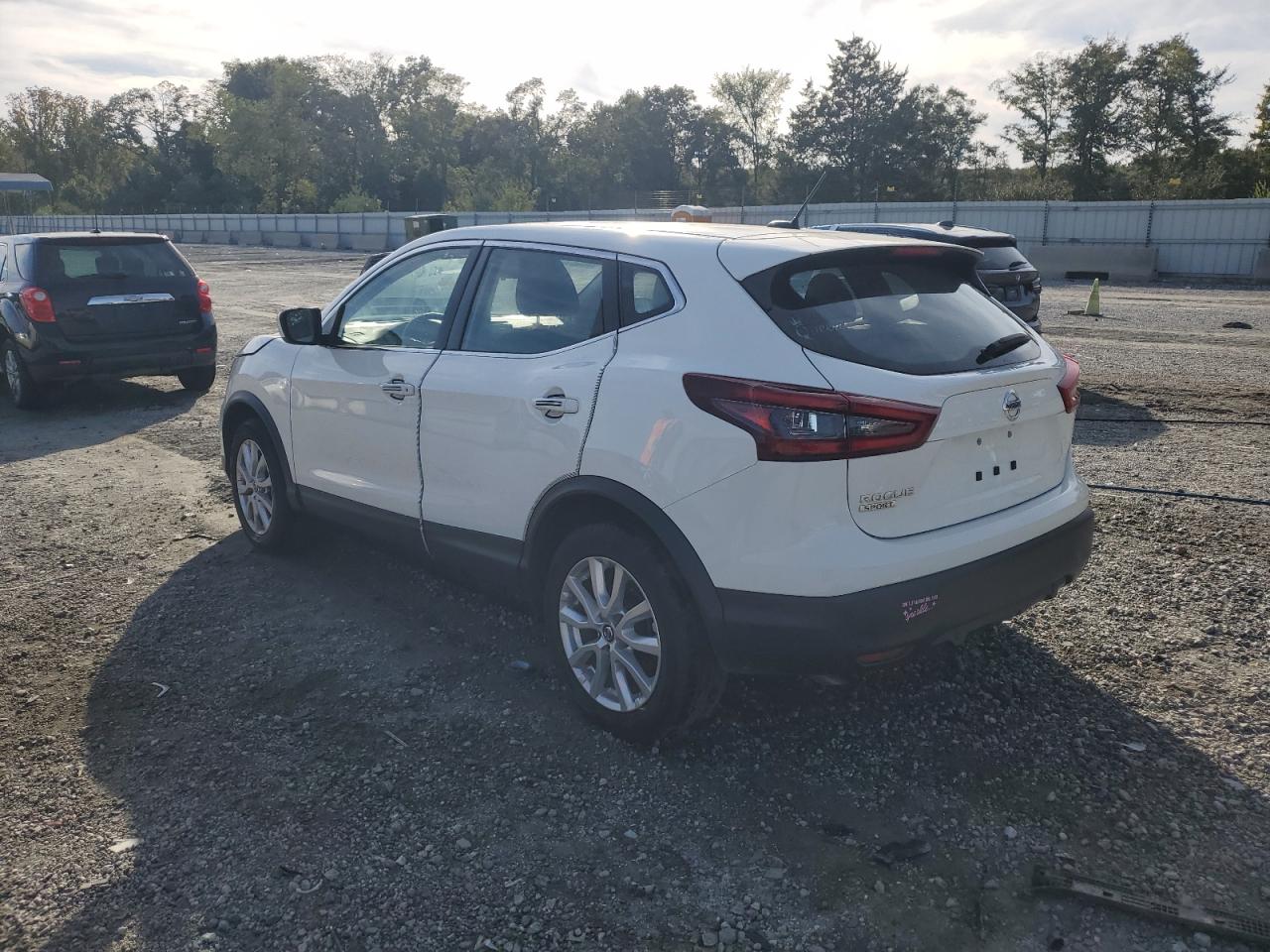 NISSAN ROGUE SPORT S