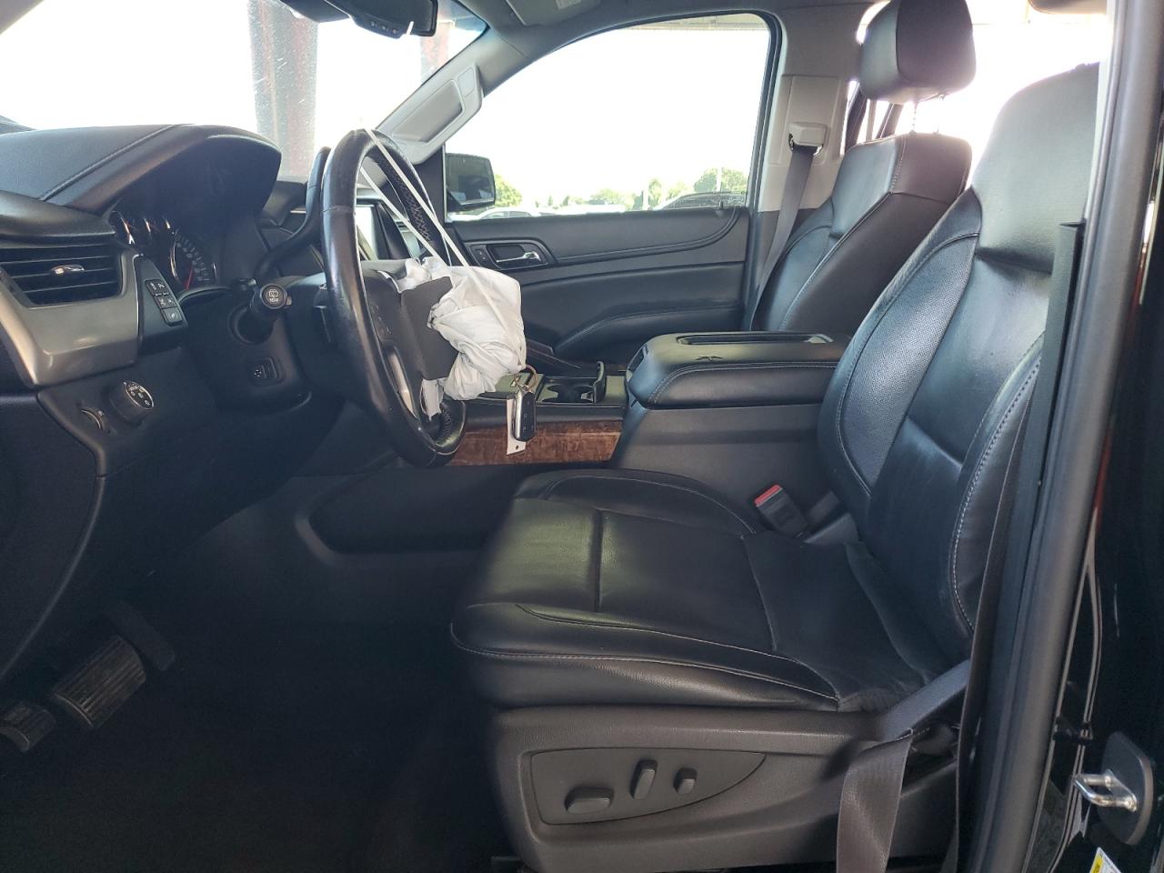 CHEVROLET SUBURBAN C1500 LTZ