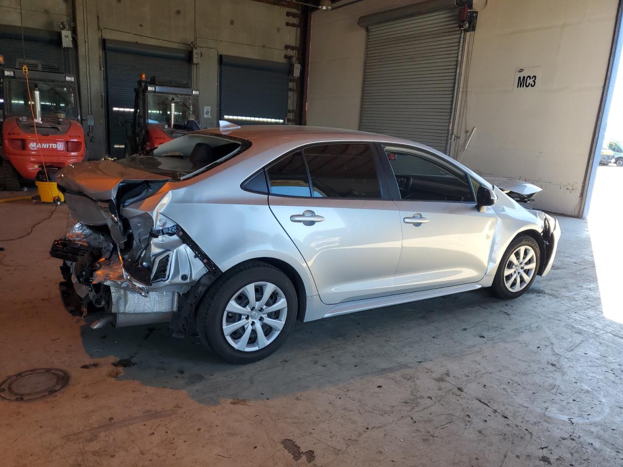 Lot #3304021628 2022 TOYOTA COROLLA LE