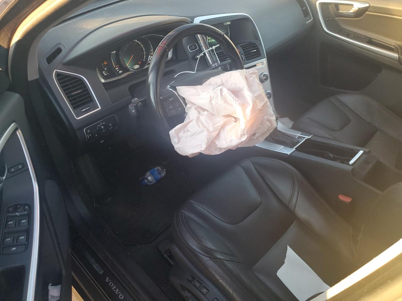 VOLVO XC60 T6 DYNAMIC