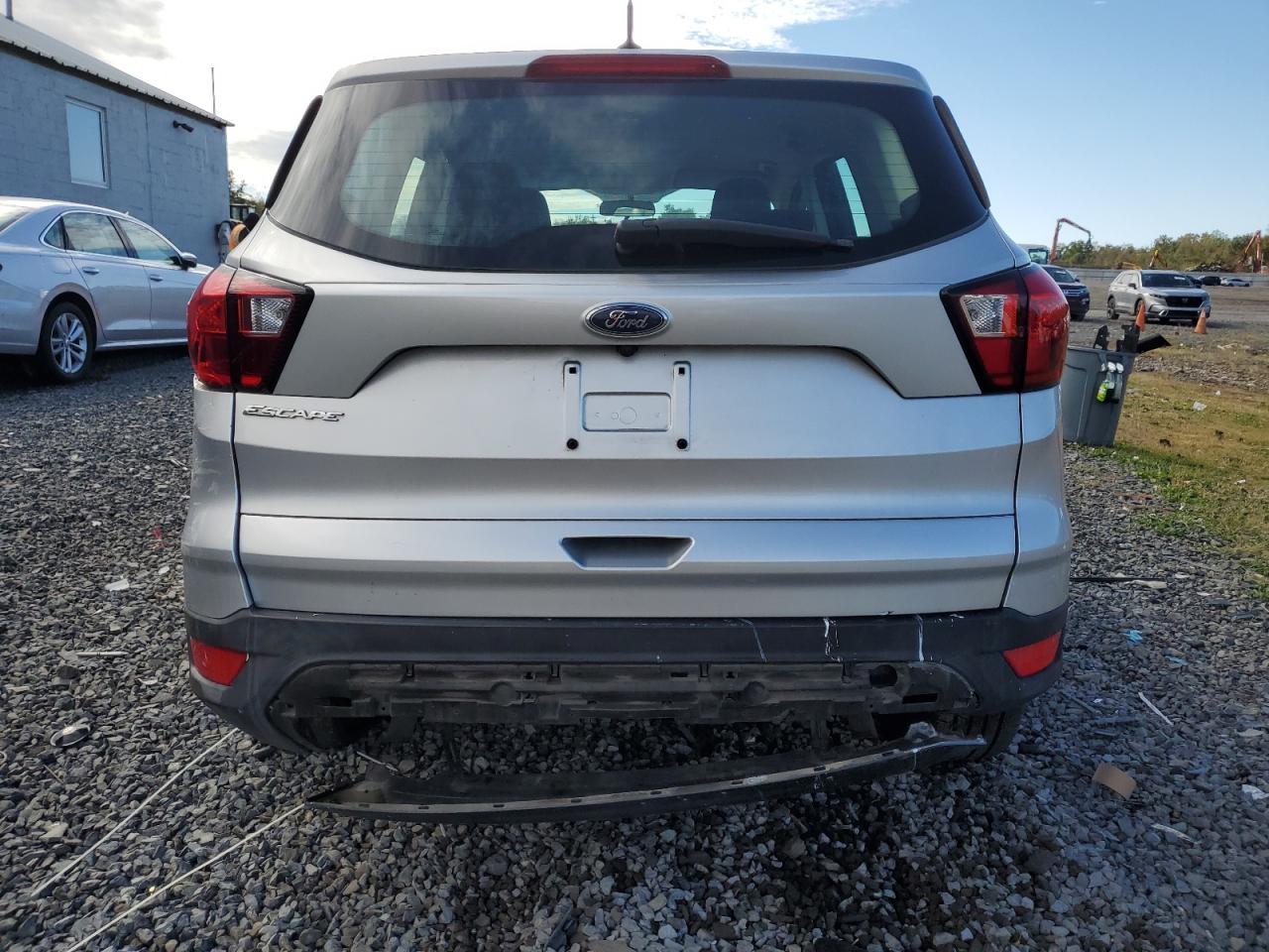 FORD ESCAPE S