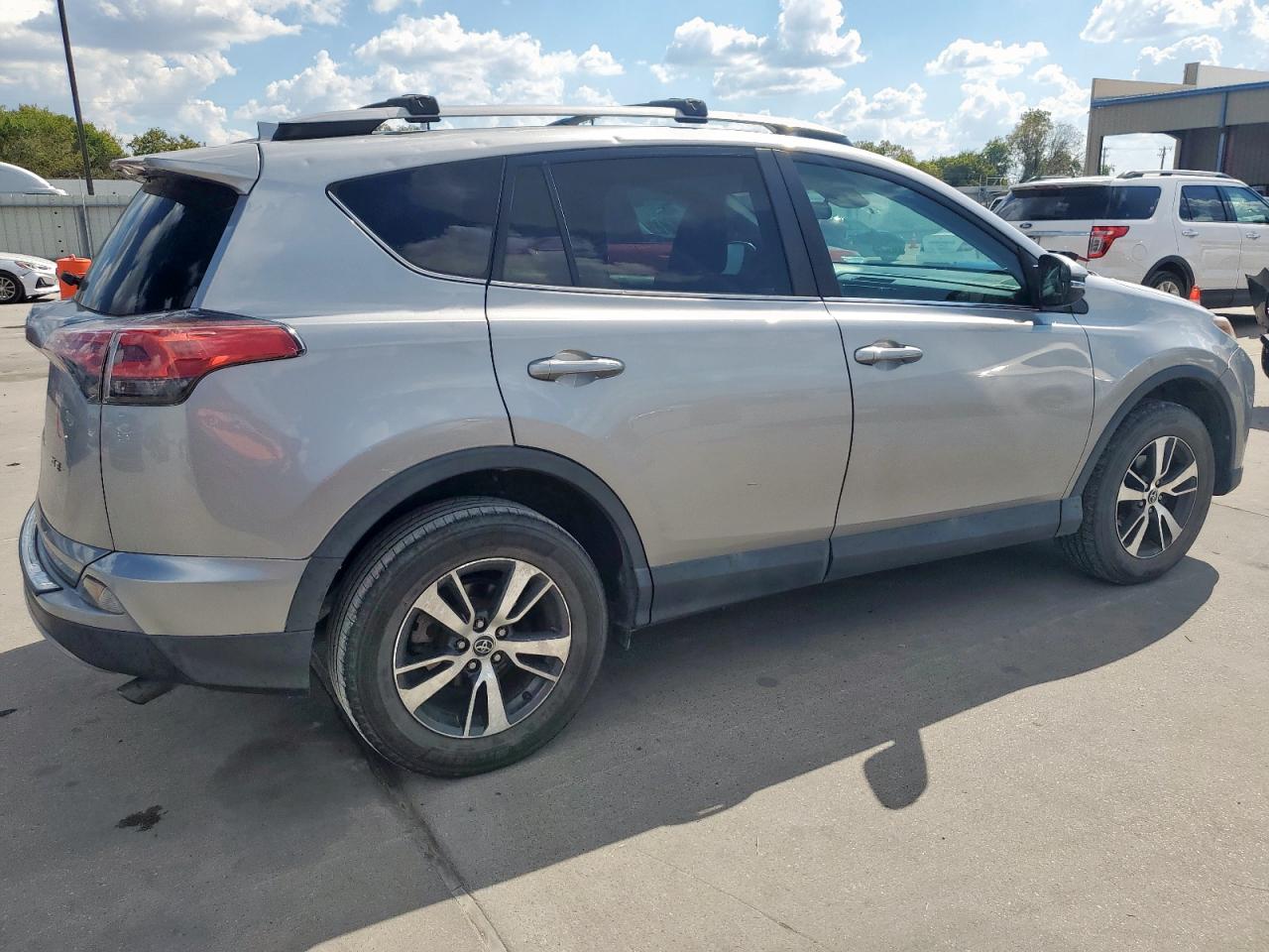TOYOTA RAV4 XLE