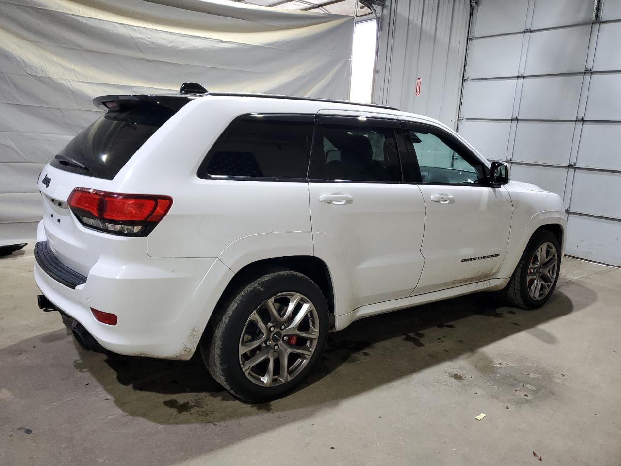 JEEP GRAND CHEROKEE SRT-8