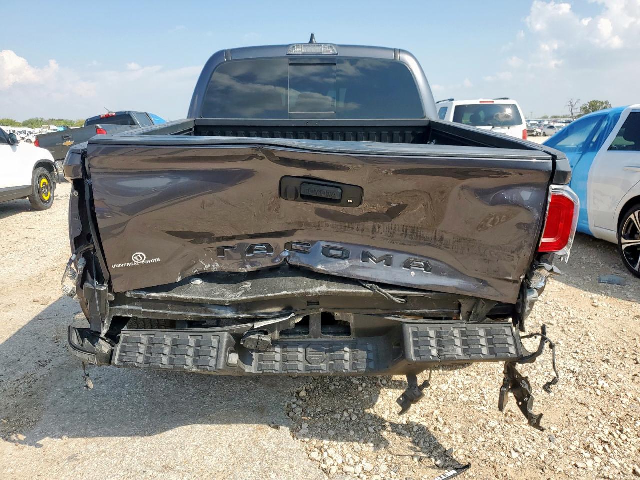 TOYOTA TACOMA DOUBLE CAB