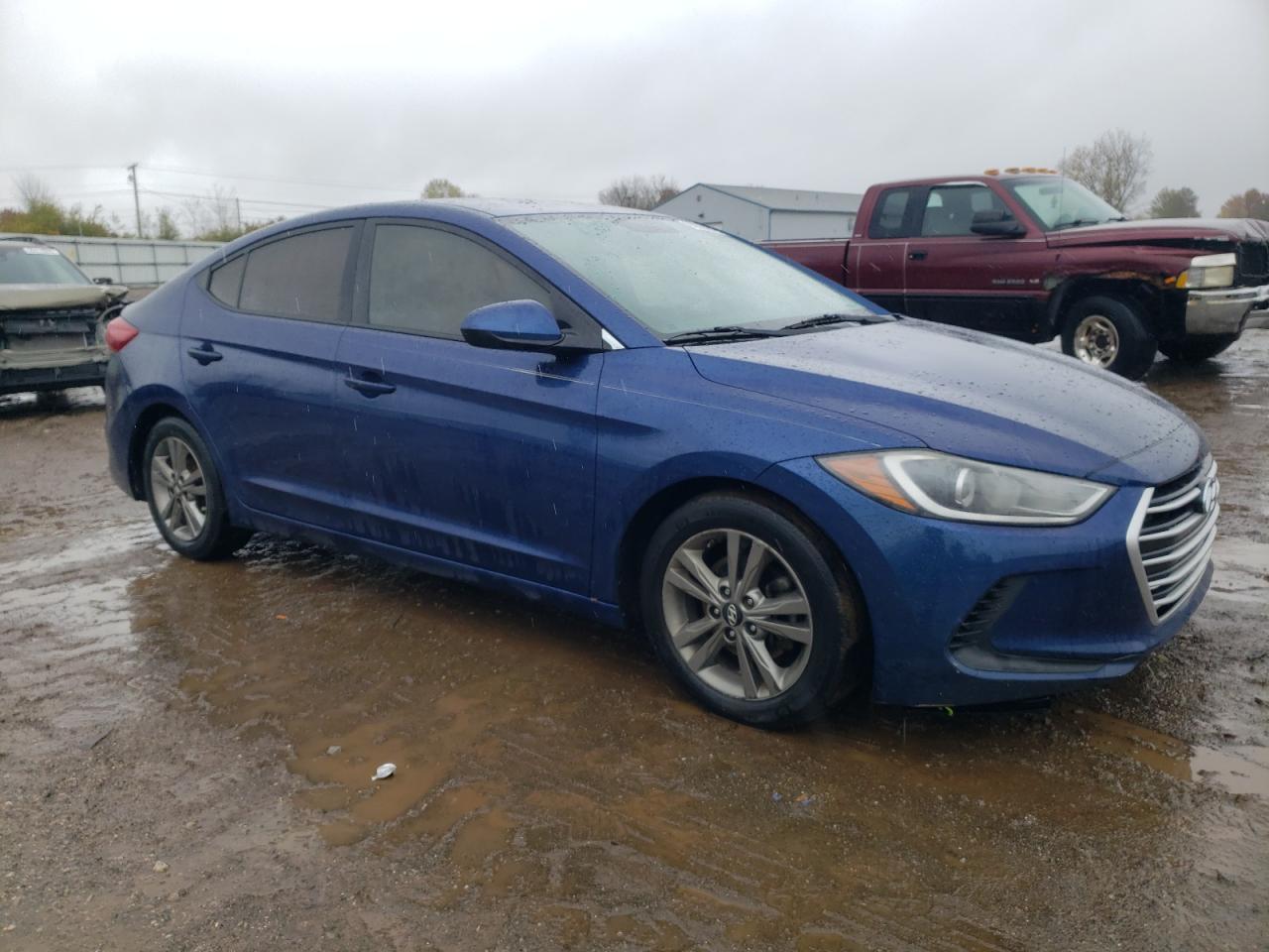 HYUNDAI ELANTRA SE