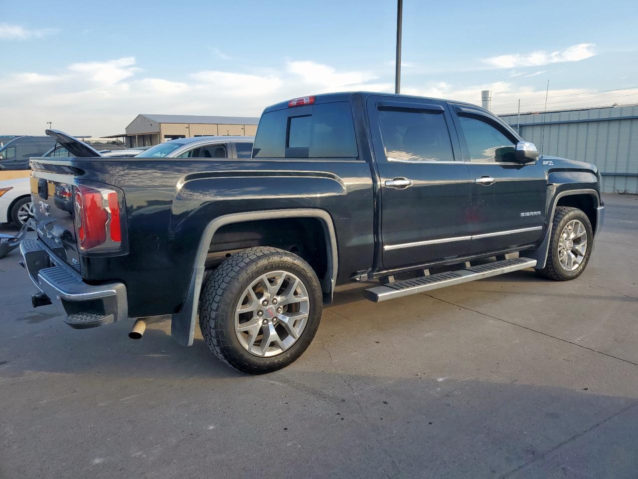 GMC SIERRA K1500 SLT